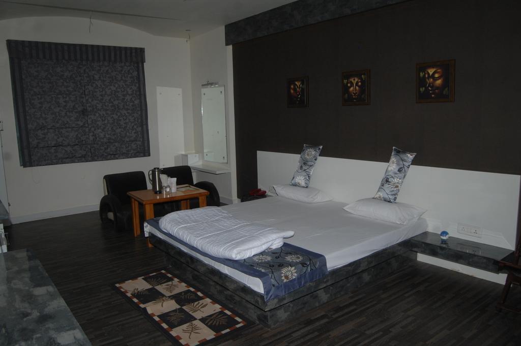 Hotel Sonchiraiya Shivpurī Buitenkant foto